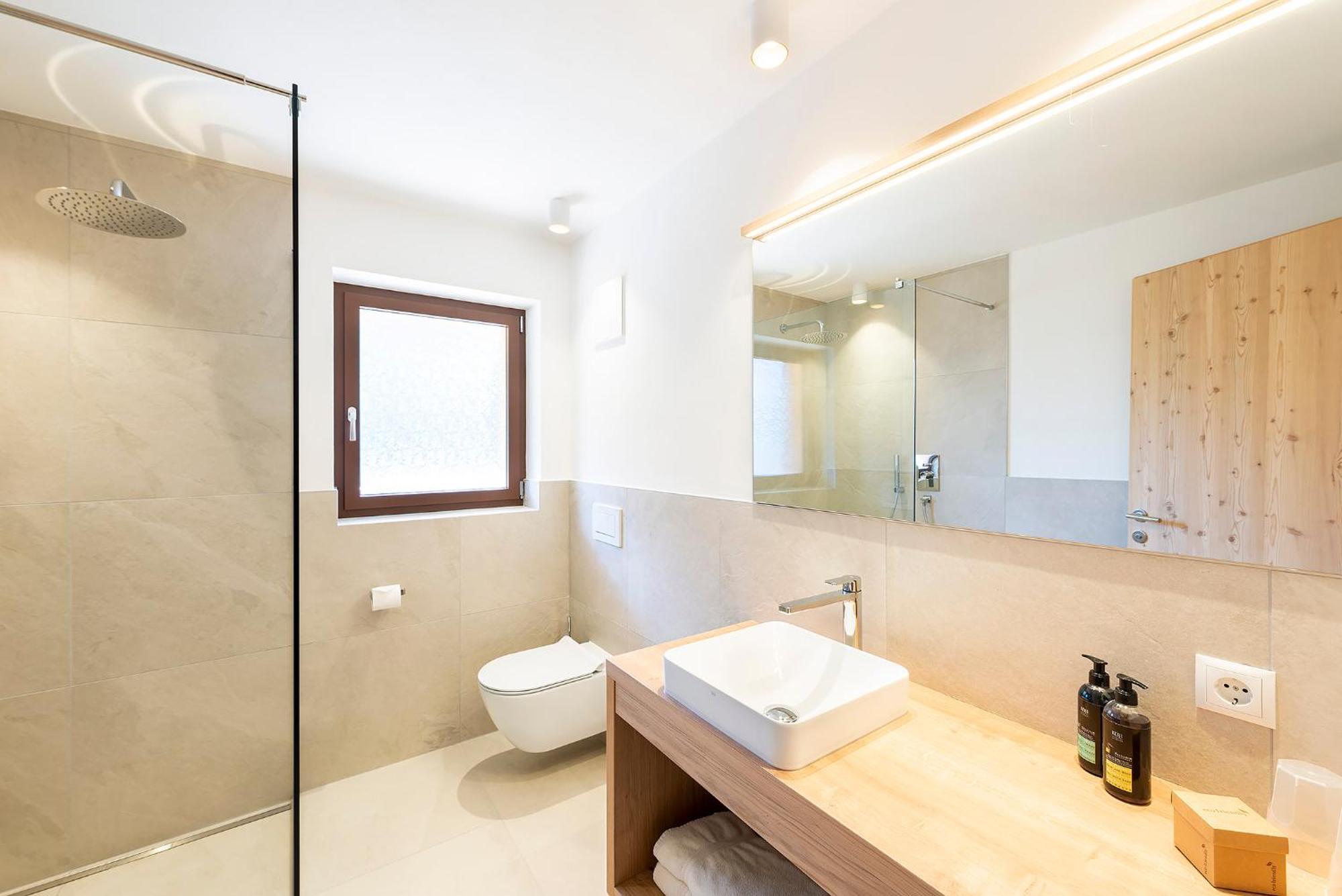 Family Suite,1525696576:JPEG
