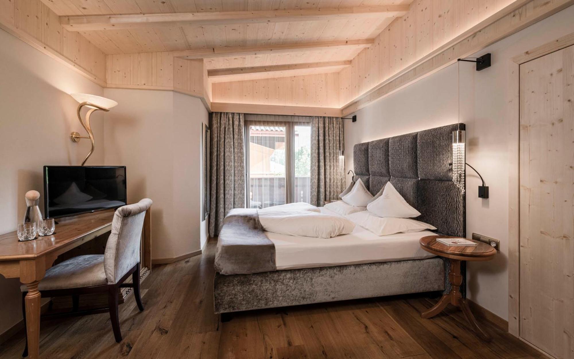 Double Room,1584572732:JPEG